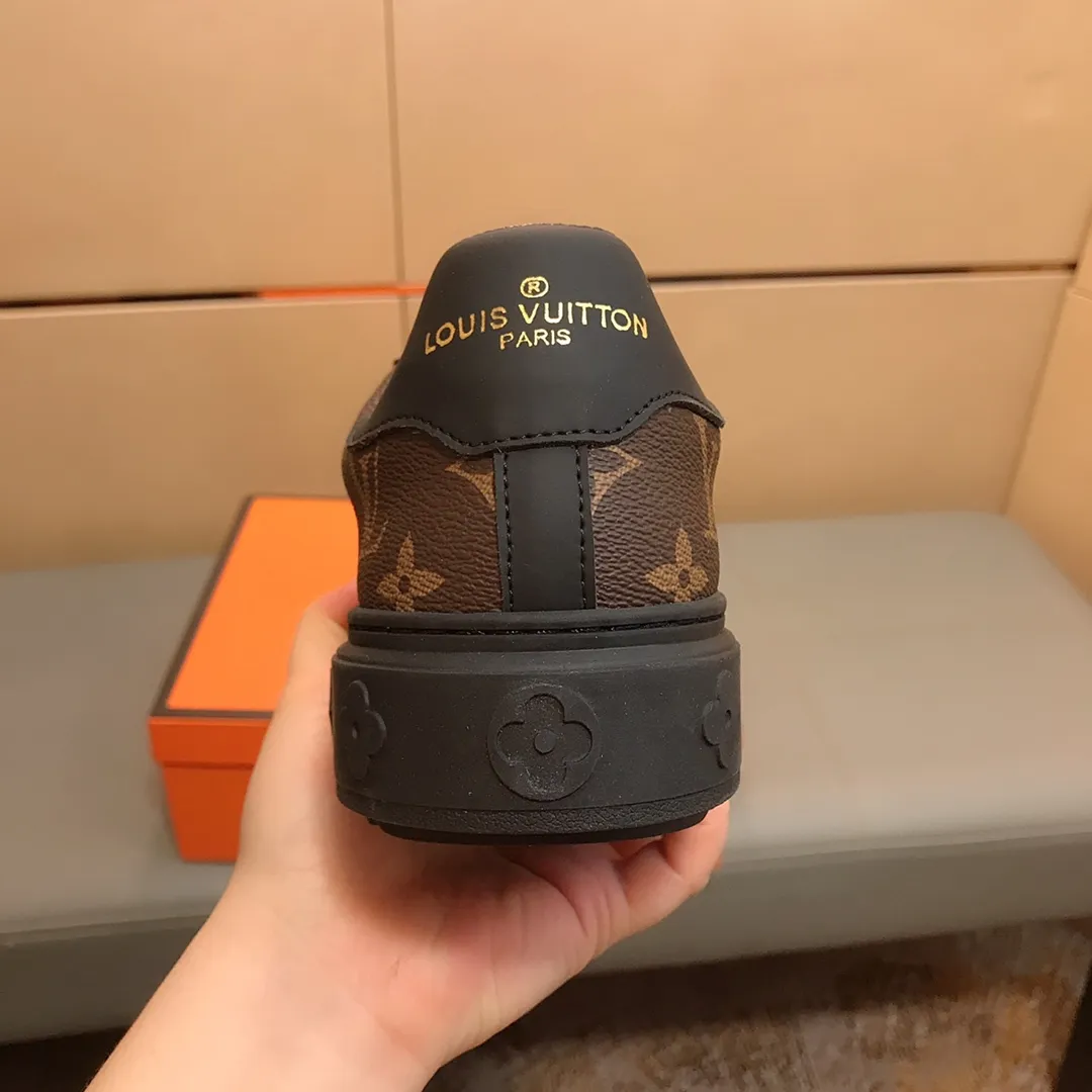 Factory price 380 💎💎👟 (LV Louis Vuitton) New men's casual shoes [proud] hot style, imported special embossed fabric, comfortable pigskin lining, wear-resistant rubber outsole, if you are still worried about wearing matching shoes, then this shoe is your best choice! Code number: 38-44